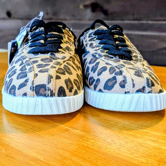 NWT Tretorn Nylite Plus Canvas Sneakers Shoes Leopard Animal Print Womens 9M - Picture 4 of 13